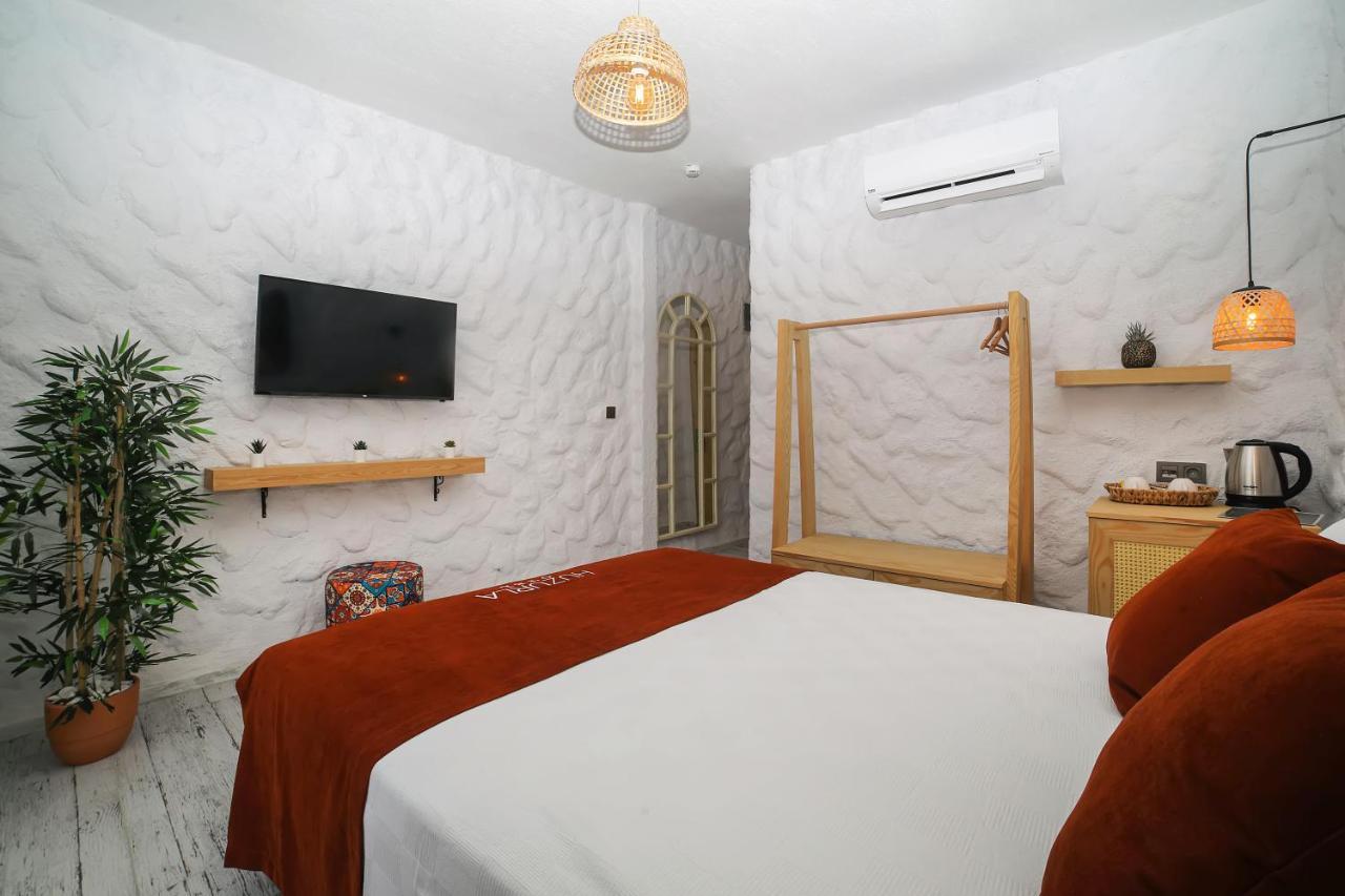 Huzurla Otel İzmir Exterior foto